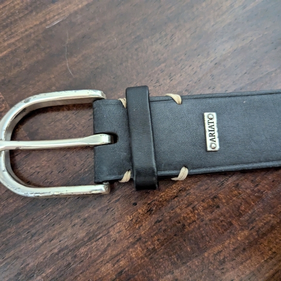 Ariat Hand Crafted Leather Chevron Belt with Silver Buckle - Picture 2 of 7